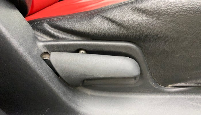 2013 Maruti Swift VXI, Petrol, Manual, 63,412 km, Driver Side Adjustment Panel