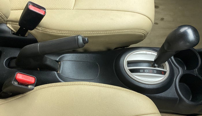 2017 Honda BR-V 1.5 i-VTEC V CVT, Petrol, Automatic, 98,867 km, Gear Lever