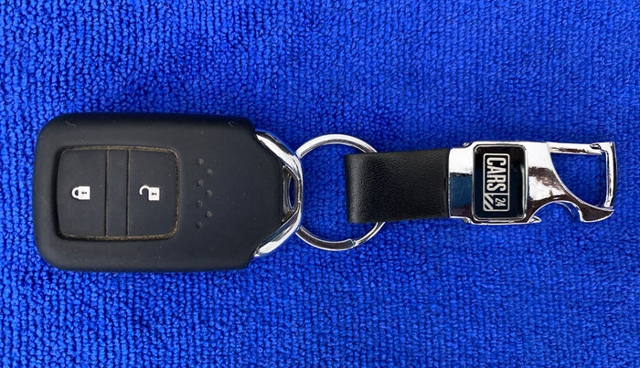 2017 Honda BR-V 1.5 i-VTEC V CVT, Petrol, Automatic, 98,867 km, Key Close Up