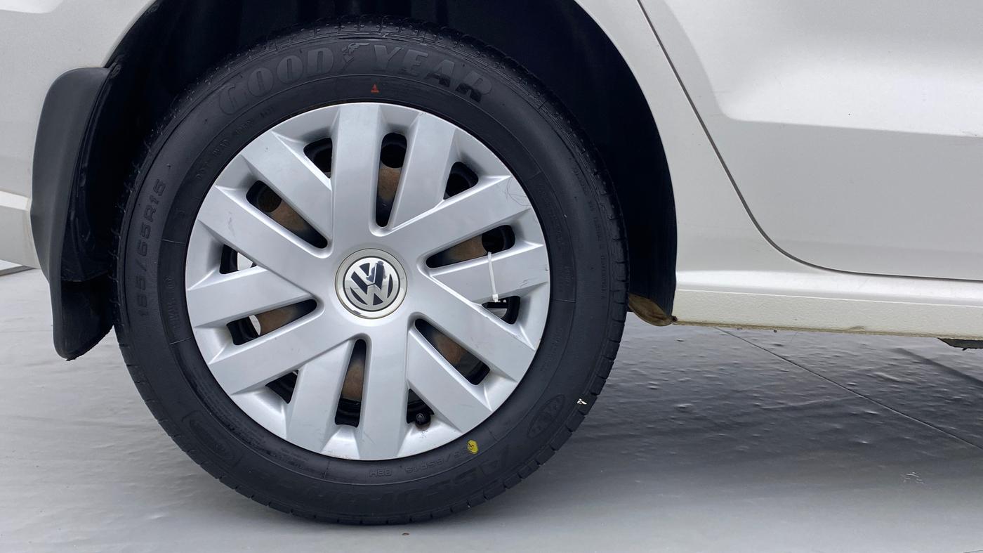 2016 Volkswagen Ameo COMFORTLINE 1.5, Diesel, Manual, 64,343 km, Right Rear Wheel