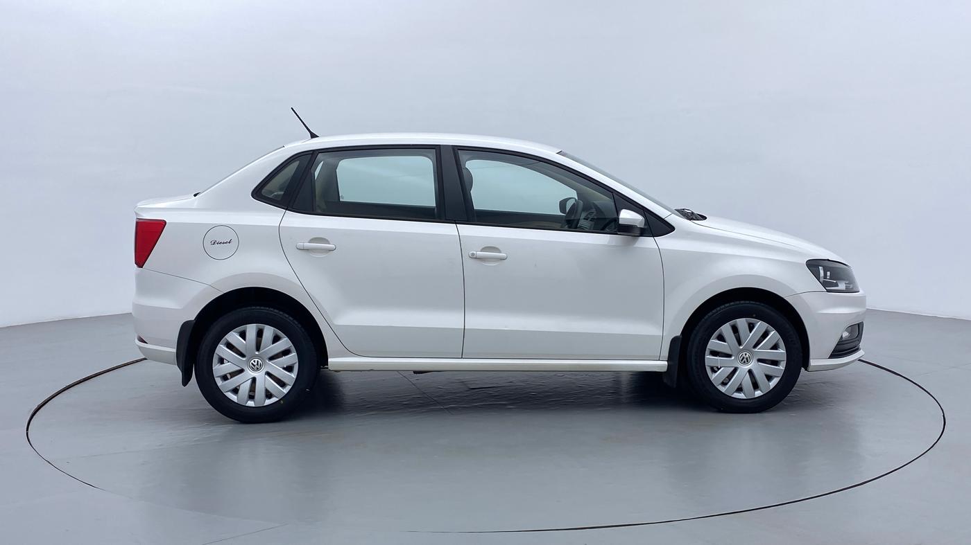 2016 Volkswagen Ameo COMFORTLINE 1.5, Diesel, Manual, 64,343 km, Right Side View