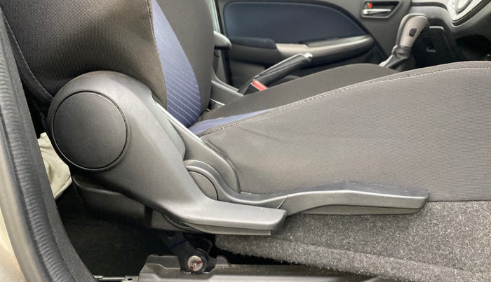 2021 Toyota Glanza G CVT, Petrol, Automatic, 13,621 km, Driver Side Adjustment Panel