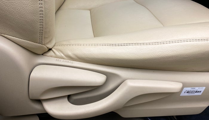 2018 Toyota YARIS G CVT, Petrol, Automatic, 33,425 km, Driver Side Adjustment Panel