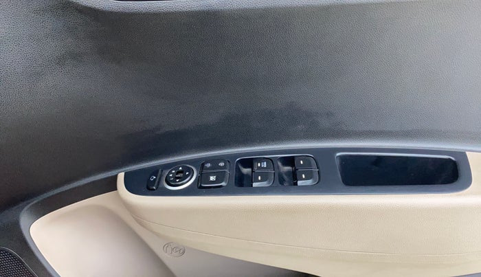 2017 Hyundai Grand i10 SPORTZ (O) AT 1.2 KAPPA VTVT, Petrol, Automatic, 9,340 km, Driver Side Door Panels Control