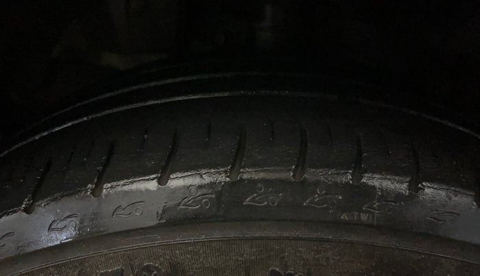 2020 Honda City 1.5L I-VTEC V MT 5TH GEN, Petrol, Manual, 30,237 km, Left Front Tyre Tread