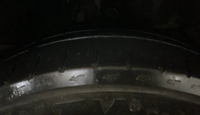 2020 Honda City 1.5L I-VTEC V MT 5TH GEN, Petrol, Manual, 30,237 km, Right Front Tyre Tread