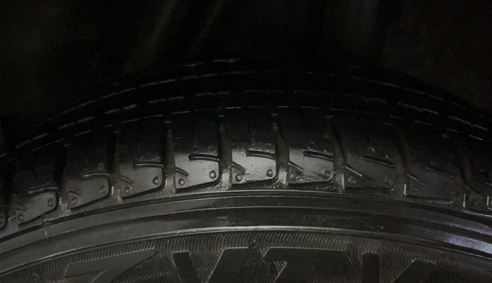 2020 Honda City 1.5L I-VTEC V MT 5TH GEN, Petrol, Manual, 30,237 km, Left Rear Tyre Tread