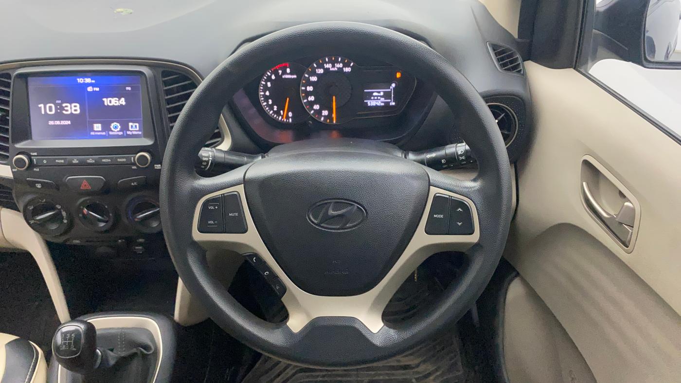 2019 Hyundai NEW SANTRO SPORTZ MT, CNG, Manual, 53,906 km, Steering Wheel Close Up
