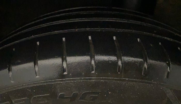 2021 Maruti Baleno ZETA CVT PETROL 1.2, Petrol, Automatic, 70,187 km, Left Rear Tyre Tread