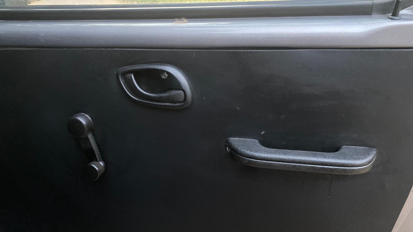 2019 Maruti Eeco 7 STR, Petrol, Manual, 10,176 km, Driver Side Door Panels Control