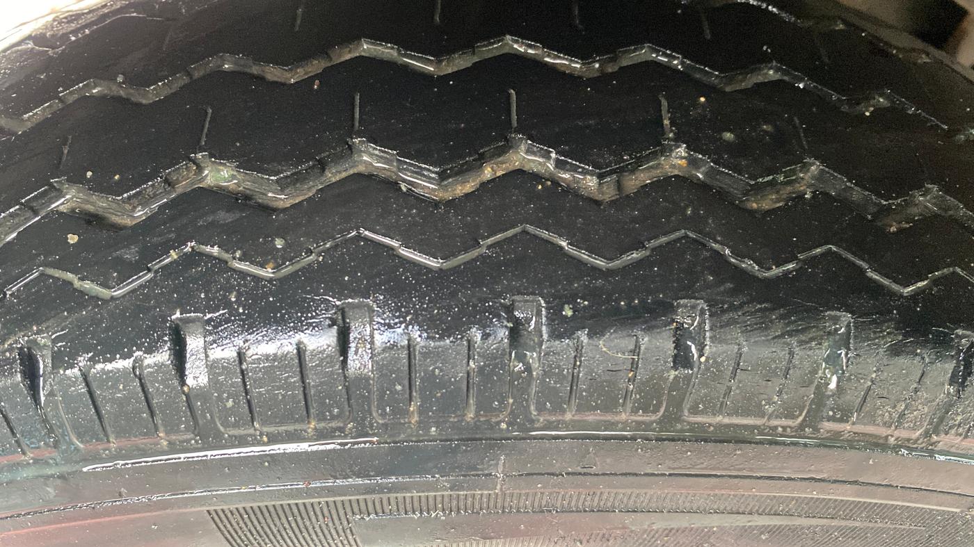 2019 Maruti Eeco 7 STR, Petrol, Manual, 10,176 km, Right Rear Tyre Tread