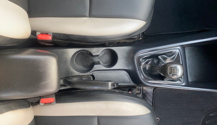 2021 Hyundai NEW I20 SPORTZ 1.2 MT, Petrol, Manual, 49,271 km, Gear Lever