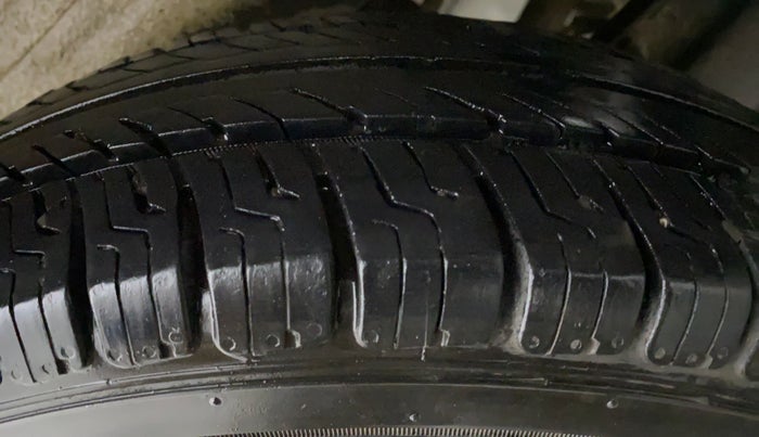 2018 Maruti Wagon R 1.0 LXI CNG, CNG, Manual, 55,775 km, Left Rear Tyre Tread