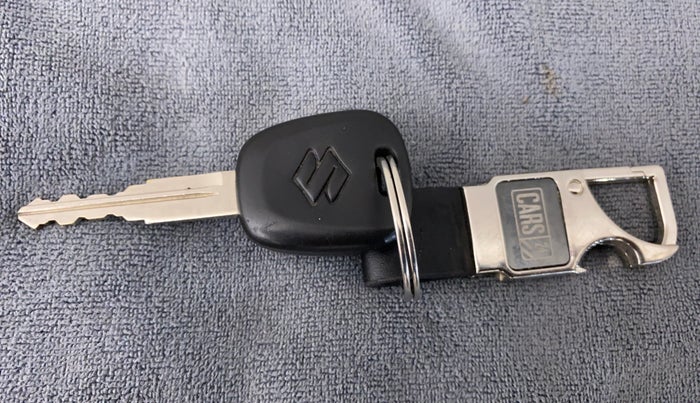 2020 Maruti Swift LXI, Petrol, Manual, 11,175 km, Key Close Up