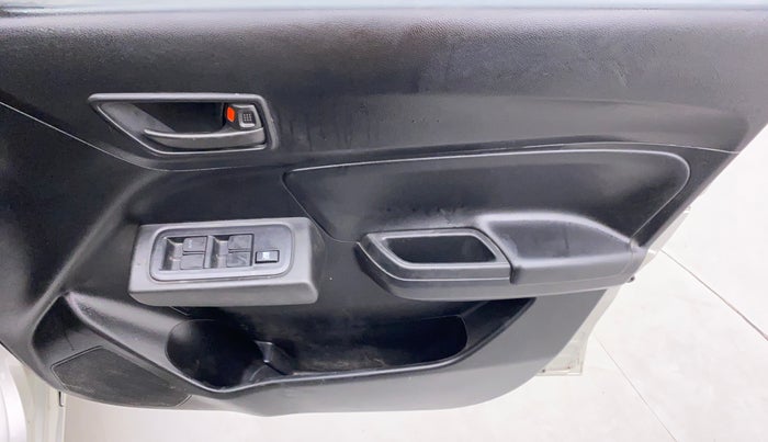2020 Maruti Swift LXI, Petrol, Manual, 11,175 km, Driver Side Door Panels Control