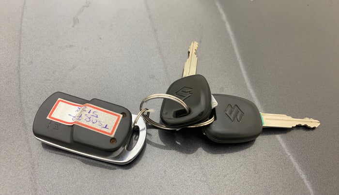 2017 Maruti Alto 800 LXI, Petrol, Manual, 42,039 km, Key Close Up