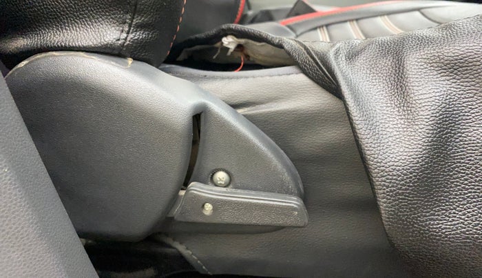 2017 Maruti Alto 800 LXI, Petrol, Manual, 42,039 km, Driver Side Adjustment Panel