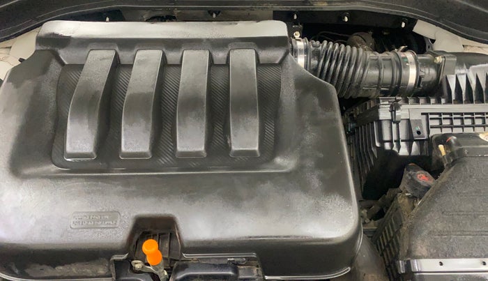 2022 Mahindra XUV700 AX 5 P AT 5 STR, Petrol, Automatic, 22,173 km, Engine View