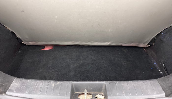 2017 Mahindra KUV 100 NXT K2 P 6 STR, Petrol, Manual, 38,447 km, Boot Inside