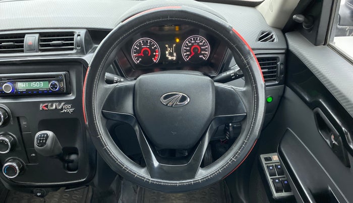2017 Mahindra KUV 100 NXT K2 P 6 STR, Petrol, Manual, 38,447 km, Steering Wheel Close Up