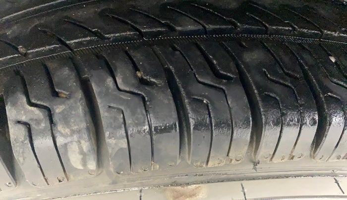 2016 Renault Kwid RXT 0.8, Petrol, Manual, 73,050 km, Right Rear Tyre Tread