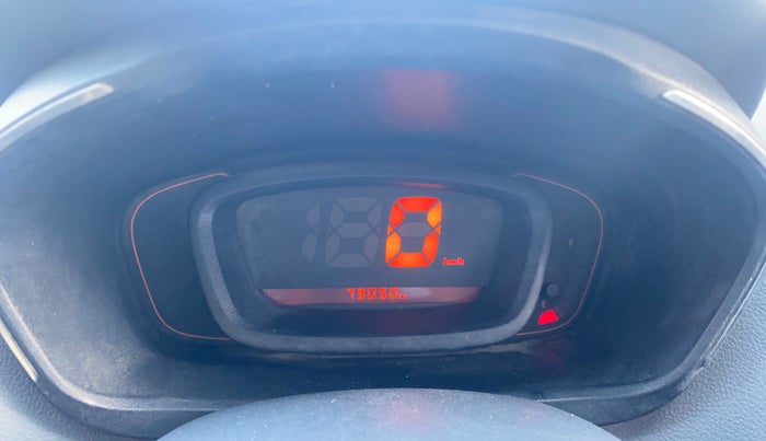 2016 Renault Kwid RXT 0.8, Petrol, Manual, 73,050 km, Odometer Image