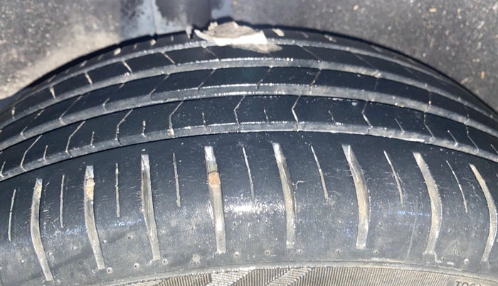 2022 Toyota Glanza G, Petrol, Manual, 39,427 km, Right Rear Tyre Tread