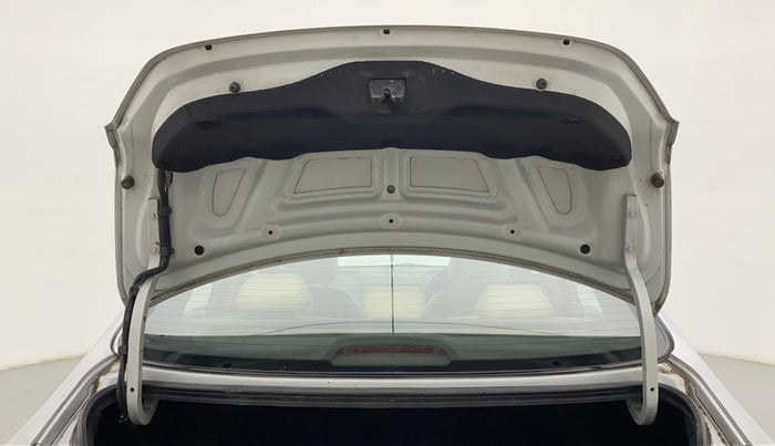 2011 Hyundai Verna FLUIDIC 1.6 VTVT SX OPT AT, Petrol, Automatic, 74,799 km, Boot Door Open