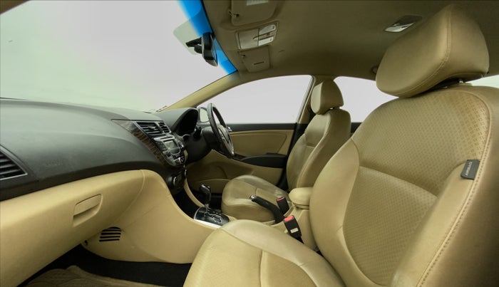 2011 Hyundai Verna FLUIDIC 1.6 VTVT SX OPT AT, Petrol, Automatic, 74,799 km, Right Side Front Door Cabin