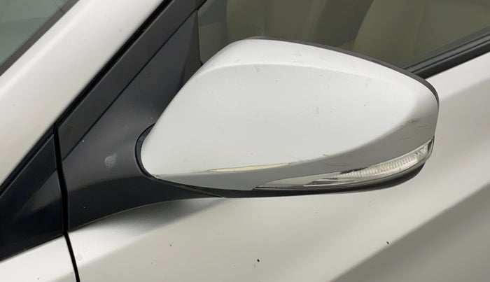 2011 Hyundai Verna FLUIDIC 1.6 VTVT SX OPT AT, Petrol, Automatic, 74,799 km, Left rear-view mirror - Mirror movement not proper