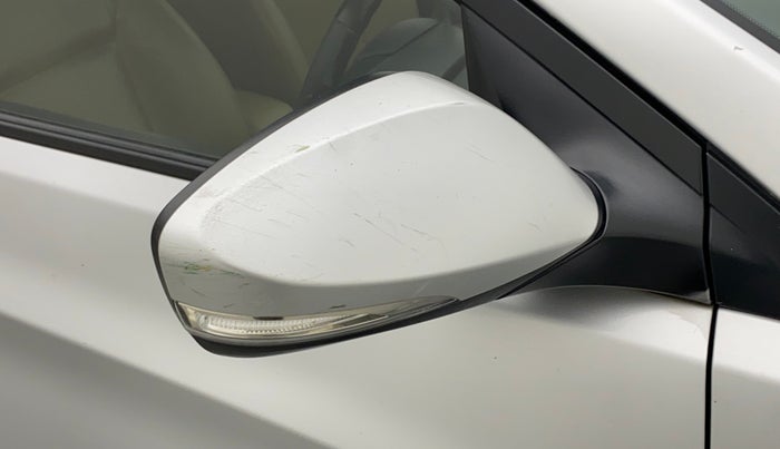 2011 Hyundai Verna FLUIDIC 1.6 VTVT SX OPT AT, Petrol, Automatic, 74,799 km, Right rear-view mirror - Folding motor not working