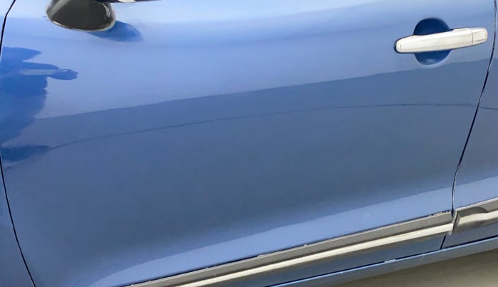2017 Maruti Baleno DELTA PETROL 1.2, Petrol, Manual, 55,600 km, Front passenger door - Slightly dented