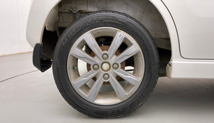 2013 Maruti Wagon R Stingray VXI, Petrol, Manual, 55,229 km, Right Rear Wheel