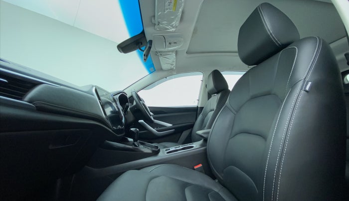 2020 MG HECTOR SHARP DCT PETROL, Petrol, Automatic, 4,186 km, Right Side Front Door Cabin