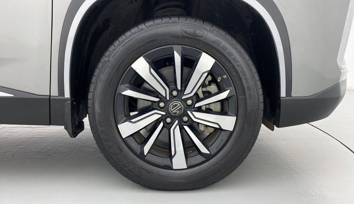 2020 MG HECTOR SHARP DCT PETROL, Petrol, Automatic, 4,186 km, Right Front Wheel