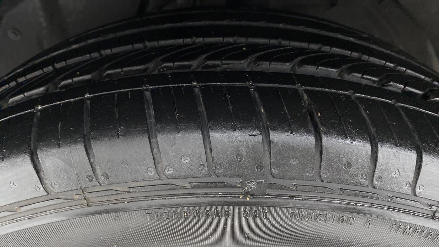 2020 MG HECTOR SHARP DCT PETROL, Petrol, Automatic, 4,186 km, Left Front Tyre Tread