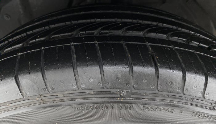 2020 MG HECTOR SHARP DCT PETROL, Petrol, Automatic, 4,186 km, Left Front Tyre Tread