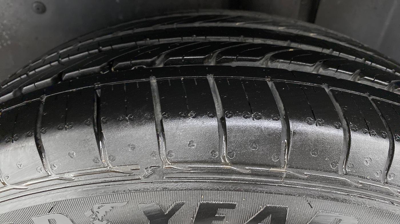 2020 MG HECTOR SHARP DCT PETROL, Petrol, Automatic, 4,186 km, Left Rear Tyre Tread
