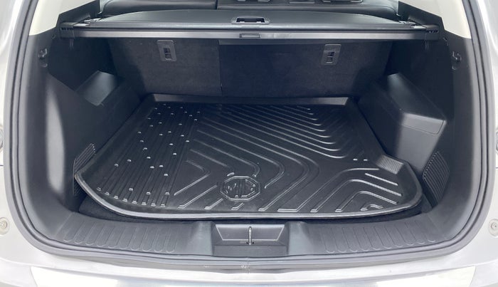 2020 MG HECTOR SHARP DCT PETROL, Petrol, Automatic, 4,186 km, Boot Inside