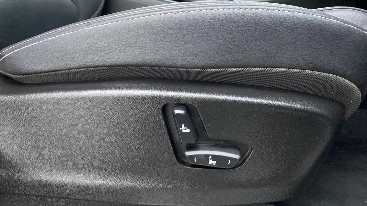 2020 MG HECTOR SHARP DCT PETROL, Petrol, Automatic, 4,186 km, Electrically Adjustable Driver's Seat