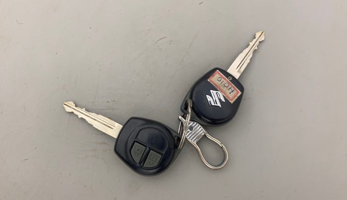 2018 Maruti Wagon R 1.0 VXI AMT, Petrol, Automatic, 49,275 km, Key Close Up