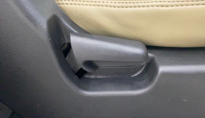 2018 Maruti Wagon R 1.0 VXI AMT, Petrol, Automatic, 49,275 km, Driver Side Adjustment Panel