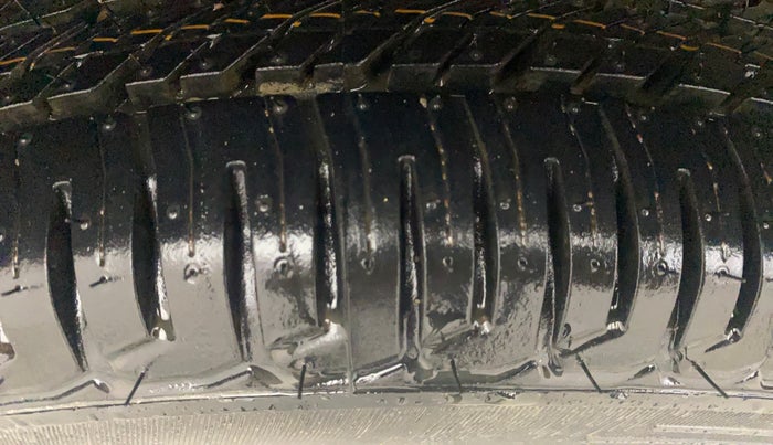 2018 Maruti Wagon R 1.0 VXI AMT, Petrol, Automatic, 49,275 km, Right Rear Tyre Tread