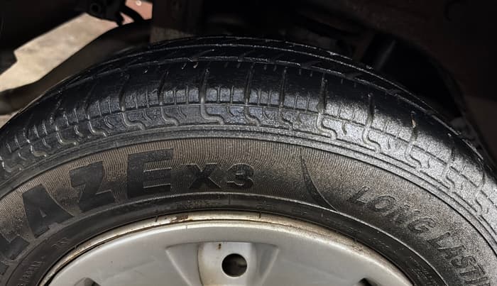 2015 Maruti Alto K10 VXI (O), Petrol, Manual, 86,069 km, Right Rear Tyre Tread