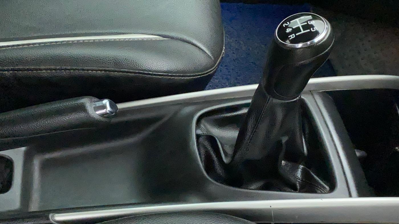 2019 Maruti Baleno ZETA PETROL 1.2, Petrol, Manual, 83,265 km, Gear Lever