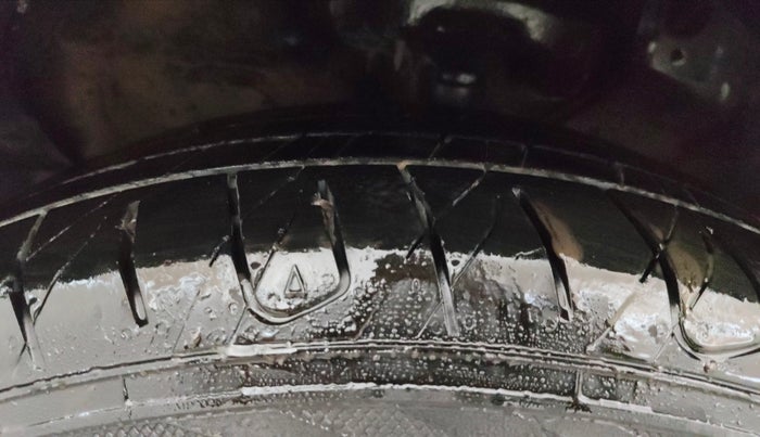 2020 KIA SELTOS GTX PLUS AT 1.5 DIESEL, Diesel, Automatic, 67,305 km, Left Front Tyre Tread