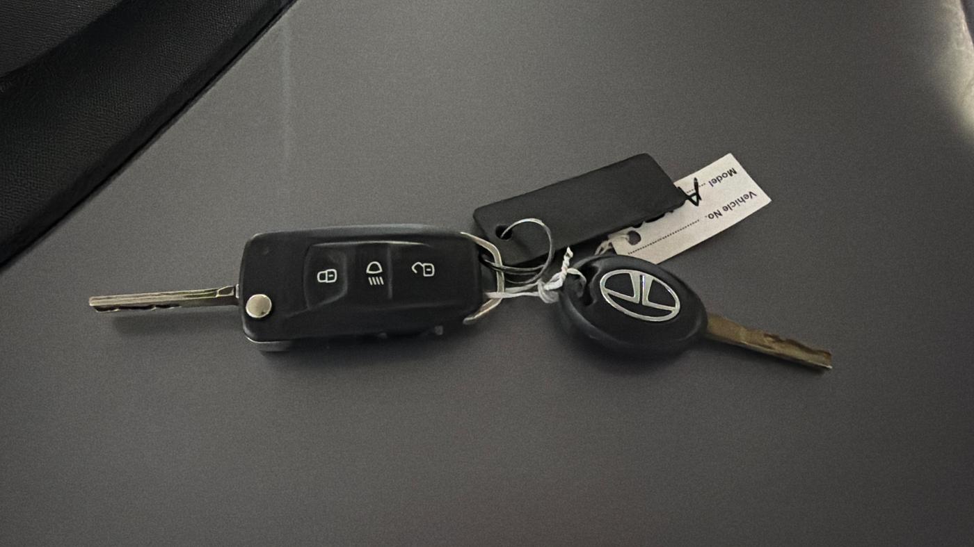 2019 Tata Tiago XZA PETROL, Petrol, Automatic, 27,925 km, Key Close Up