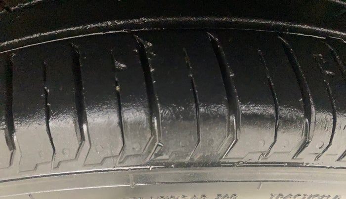 2021 Hyundai NEW I20 Asta 1.0 GDI Turbo IMT, Petrol, Manual, 37,085 km, Left Rear Tyre Tread