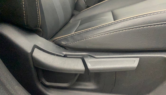 2021 Hyundai NEW I20 Asta 1.0 GDI Turbo IMT, Petrol, Manual, 37,085 km, Driver Side Adjustment Panel