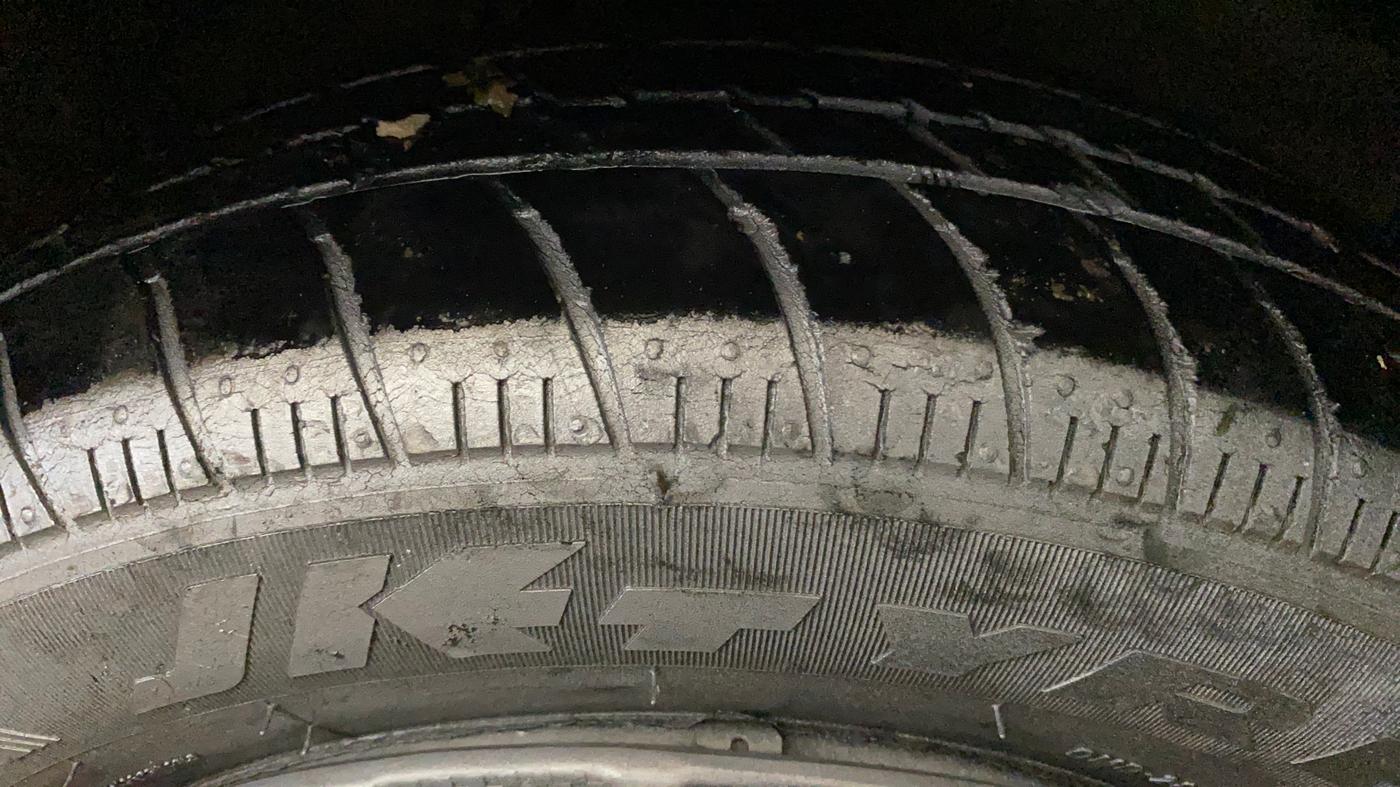 2019 Maruti Celerio VXI CNG, CNG, Manual, 29,929 km, Right Front Tyre Tread